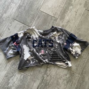 UofA distressed tailgate tee